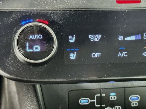 Certified 2025 Hyundai Sonata Limited FWD image 23