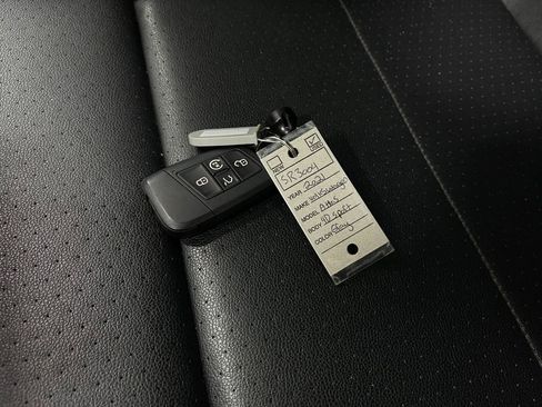 Used 2021 Volkswagen Atlas Cross Sport SE w/ Panoramic Sunroof Package image 36