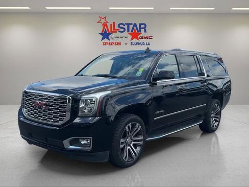 Used 2018 GMC Yukon XL Denali w/ Open Road Package RWD image 3