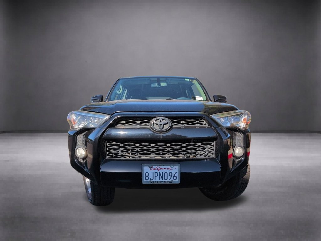 Used 2019 Toyota 4Runner SR5 Premium AWD/4WD image 3