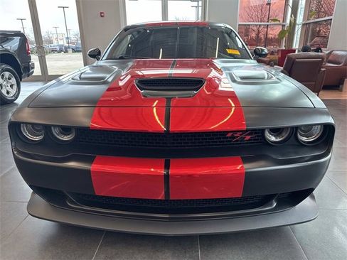 Used 2019 Dodge Challenger R/T Scat Pack image 2