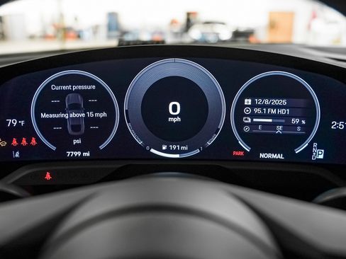 Used 2025 Porsche Taycan 4S image 17