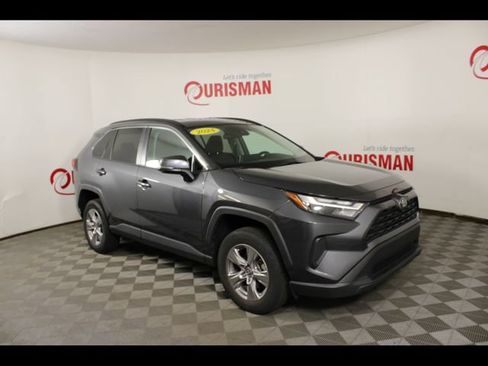 Used 2024 Toyota RAV4 XLE FWD image 11