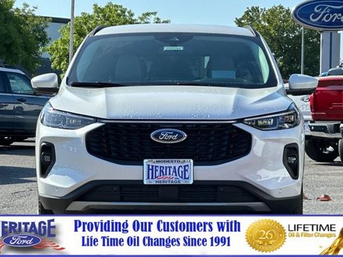 New 2025 Ford Escape SE w/ PHEV Premium Package image 6