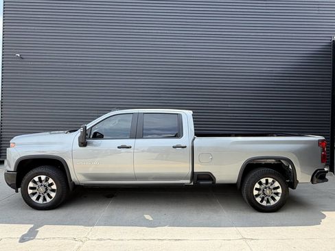 Used 2026 Chevrolet Silverado 2500 Custom w/ Custom Value Package AWD/4WD image 10