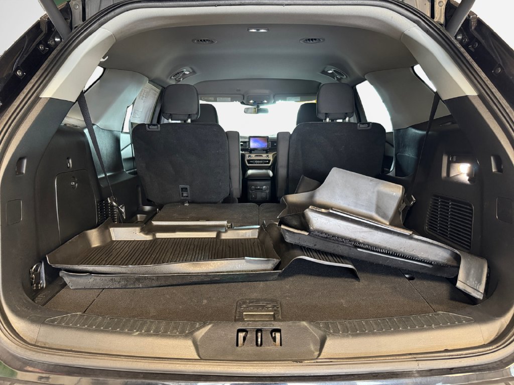 Certified 2023 Ford Explorer XLT AWD/4WD image 25