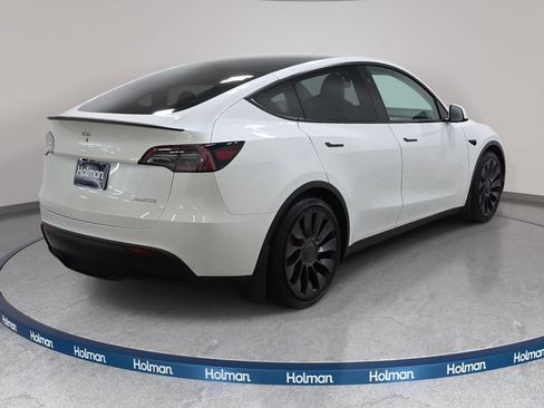 Used 2024 Tesla Model Y Performance AWD/4WD image 6