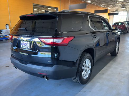 Used 2021 Chevrolet Traverse LT AWD/4WD image 5