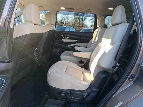 Used 2021 Subaru Ascent Limited image 9