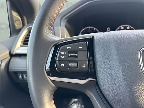 Used 2025 Honda Odyssey Sport-L image 10