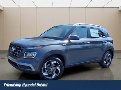 New 2025 Hyundai Venue SEL