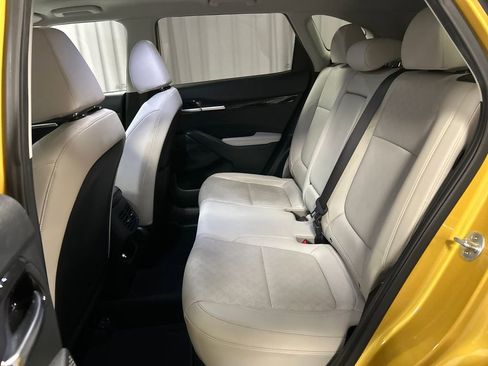 Used 2023 Kia Seltos SX w/ SX Sunroof Package image 22