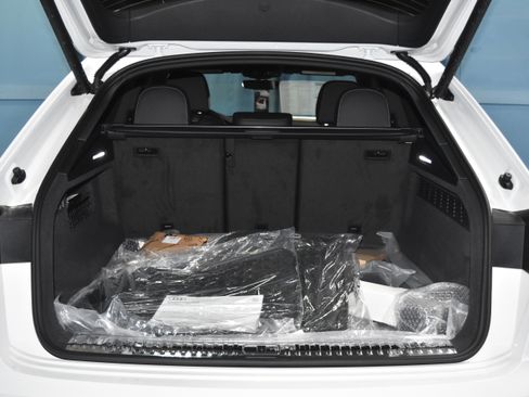 New 2026 Audi Q8 Premium Plus image 24