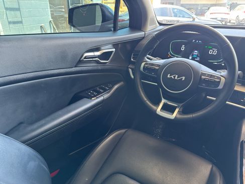 Used 2024 Kia Sportage EX AWD/4WD image 21