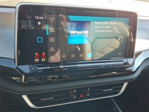 New 2026 Volkswagen Atlas Cross Sport SE image 9