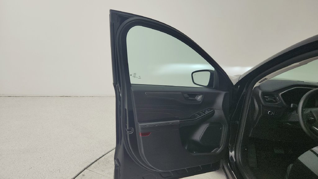 Used 2025 Ford Escape Active FWD image 19
