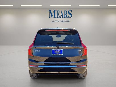New 2026 Volvo XC90 T8 Plus w/ Protection Package Premier