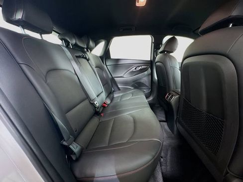 Used 2018 Hyundai Elantra GT Sport image 28