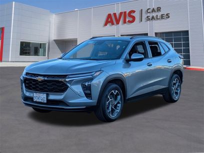 Used 2025 Chevrolet Trax LT w/ LT Convenience Package