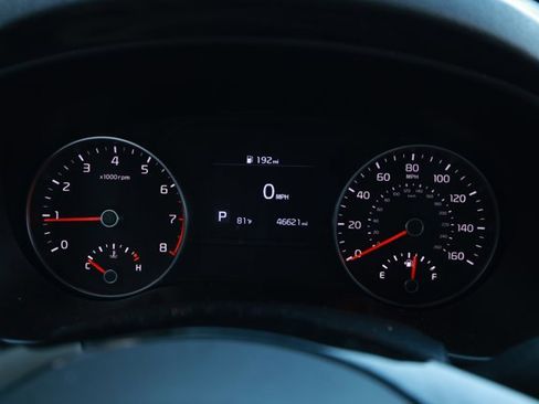 Used 2022 Kia Sportage LX image 12