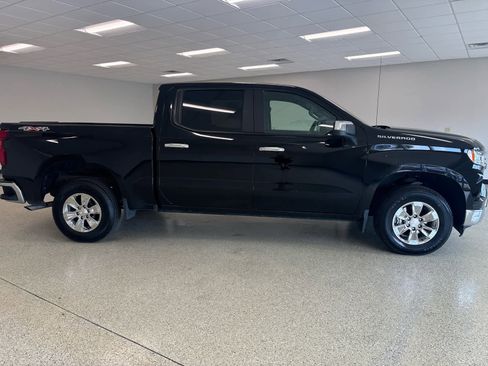 Used 2025 Chevrolet Silverado 1500 LT image 4