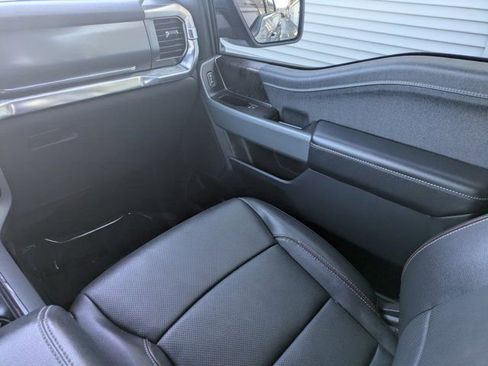 Used 2022 Ford F150 Lariat w/ Trailer Tow Package image 14