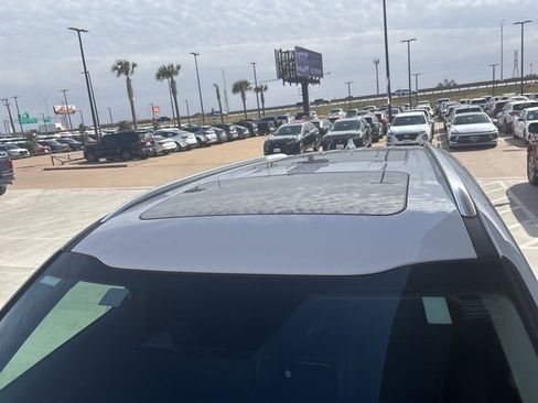 Used 2023 Kia Telluride SX Prestige image 12