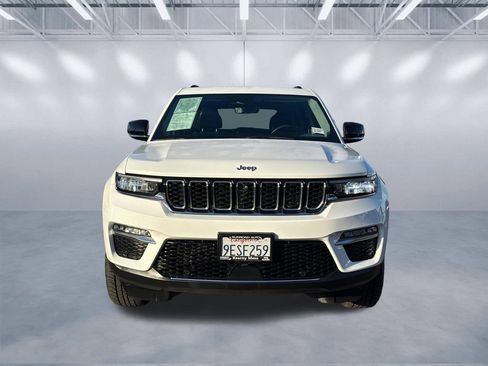 Certified 2023 Jeep Grand Cherokee Limited w/ Luxury Tech Group II AWD/4WD image 2
