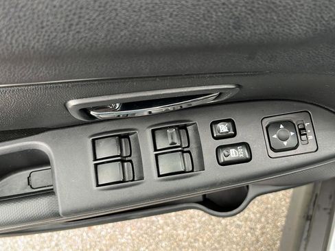 Used 2025 Mitsubishi Outlander Sport ES image 15