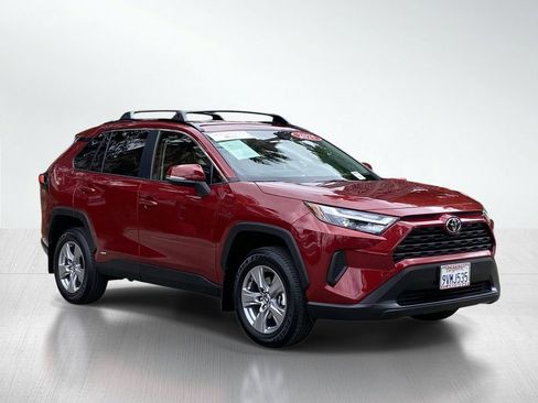 Certified 2025 Toyota RAV4 LE AWD/4WD image 12