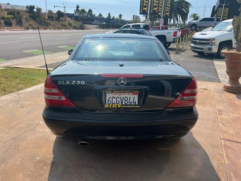 Used 2003 Mercedes-Benz SLK 230 image 4