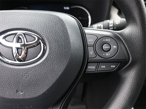 New 2025 Toyota RAV4 XLE image 23
