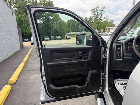 Used 2018 RAM 2500 Tradesman w/ Chrome Appearance Group AWD/4WD image 13