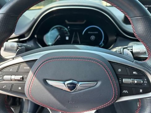 Used 2023 Genesis GV70 2.5T w/ Sport Prestige Package AWD/4WD image 34