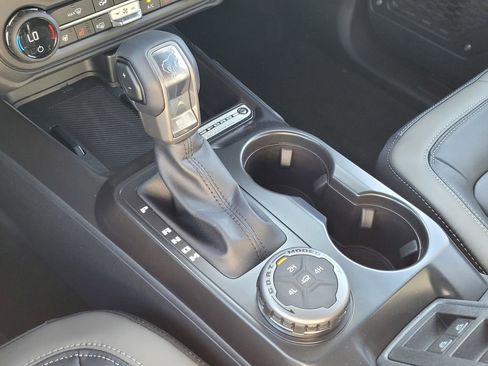 New 2025 Ford Bronco Outer Banks image 50