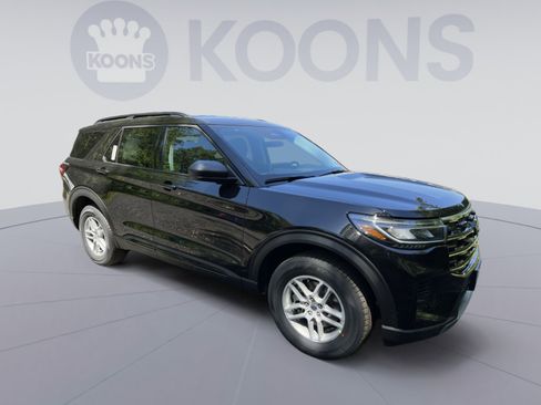 New 2026 Ford Explorer Active AWD/4WD image 2
