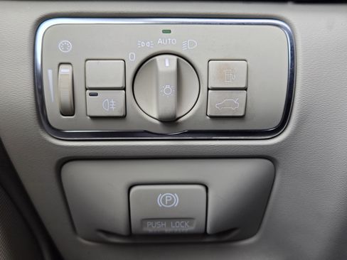 Used 2014 Volvo S60 T5 image 28