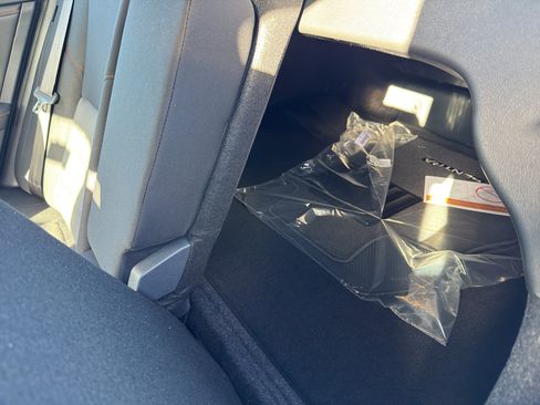 New 2025 Nissan Sentra SR image 35