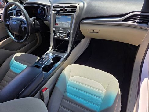 Used 2019 Ford Fusion SE AWD/4WD image 20
