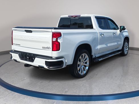 Used 2020 Chevrolet Silverado 1500 High Country w/ Technology Package AWD/4WD image 5