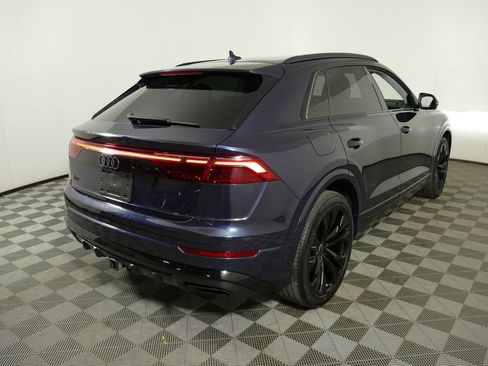 Used 2024 Audi Q8 Prestige AWD/4WD image 3