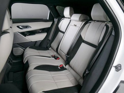 Used 2023 Land Rover Range Rover Velar R-Dynamic S image 5