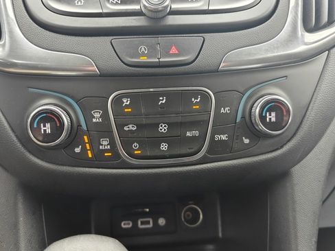 Certified 2023 Chevrolet Equinox LT image 30