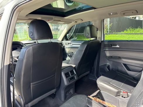 Used 2022 Volkswagen Atlas SEL R-Line AWD/4WD image 15