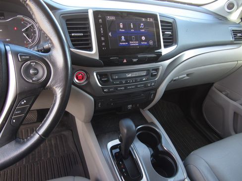 Used 2017 Honda Pilot EX-L image 18