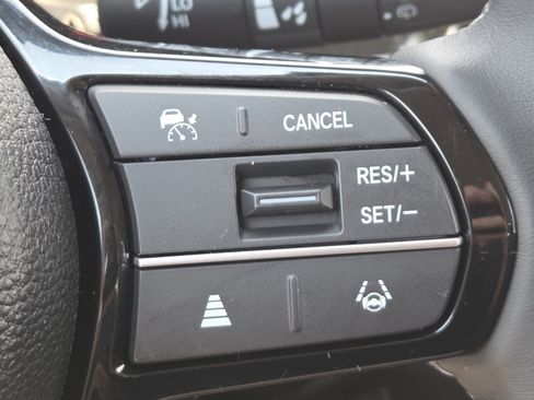 Used 2024 Honda Civic EX-L image 7