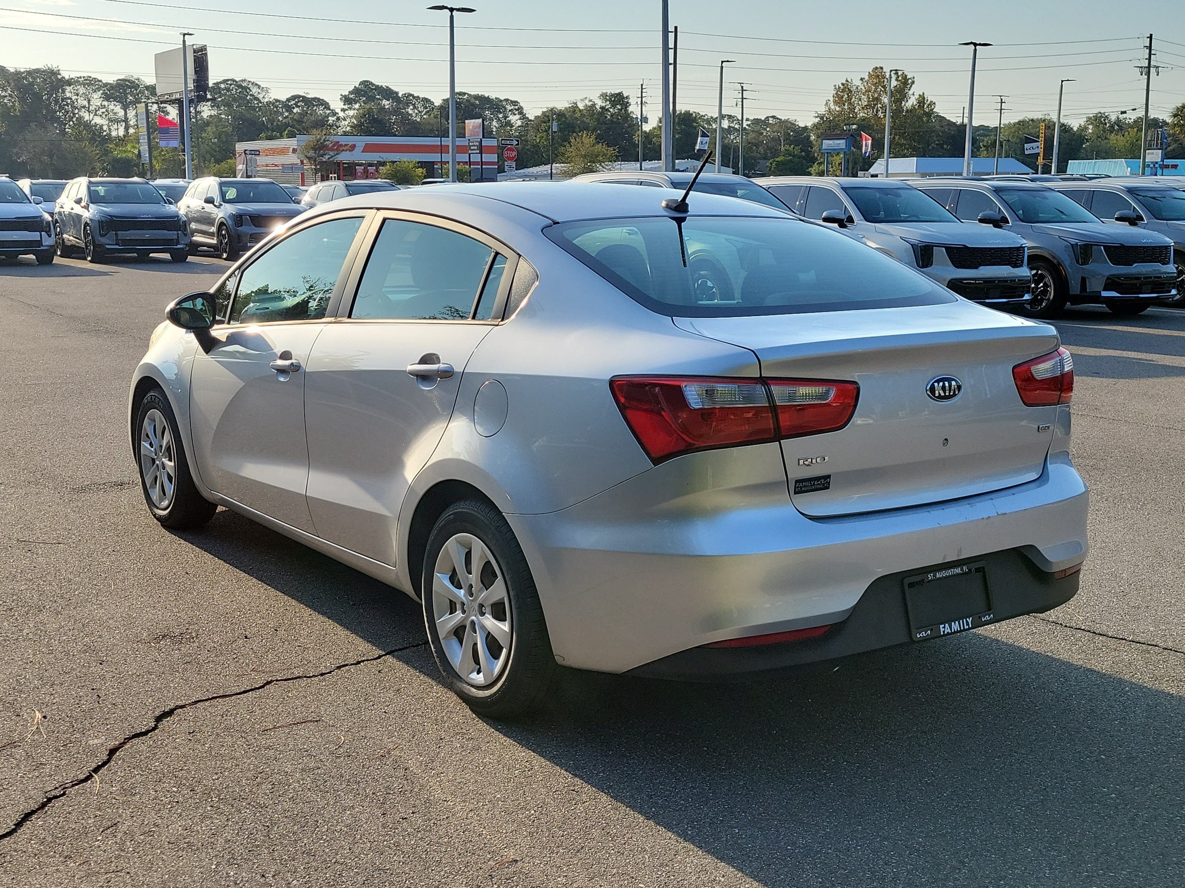 Used 2017 Kia Rio LX FWD image 4