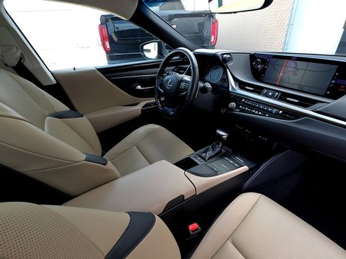 Used 2021 Lexus ES 350 w/ Premium Package image 11