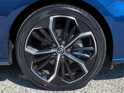 Certified 2024 Nissan Altima 2.5 SR image 11