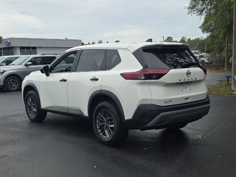 Used 2023 Nissan Rogue S FWD image 13